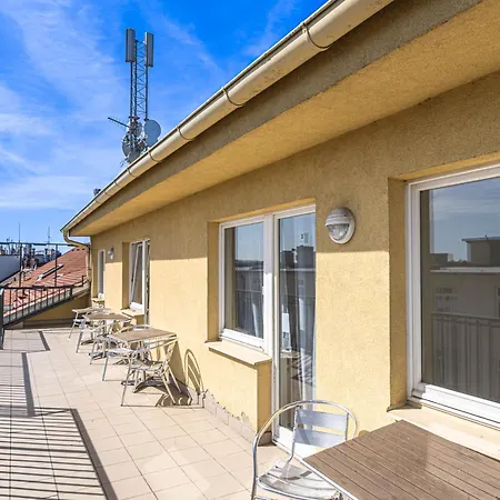 Rehorova 30 Apartment *